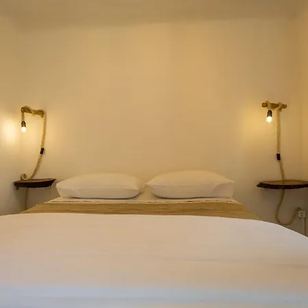 The House Hostel Athens
