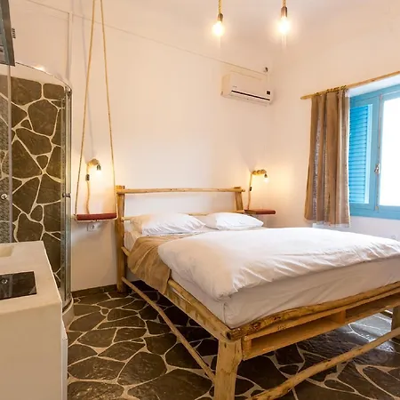 The House Hostel *