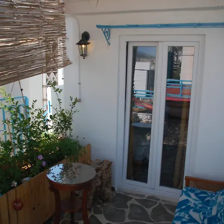 The House Hostel Athens